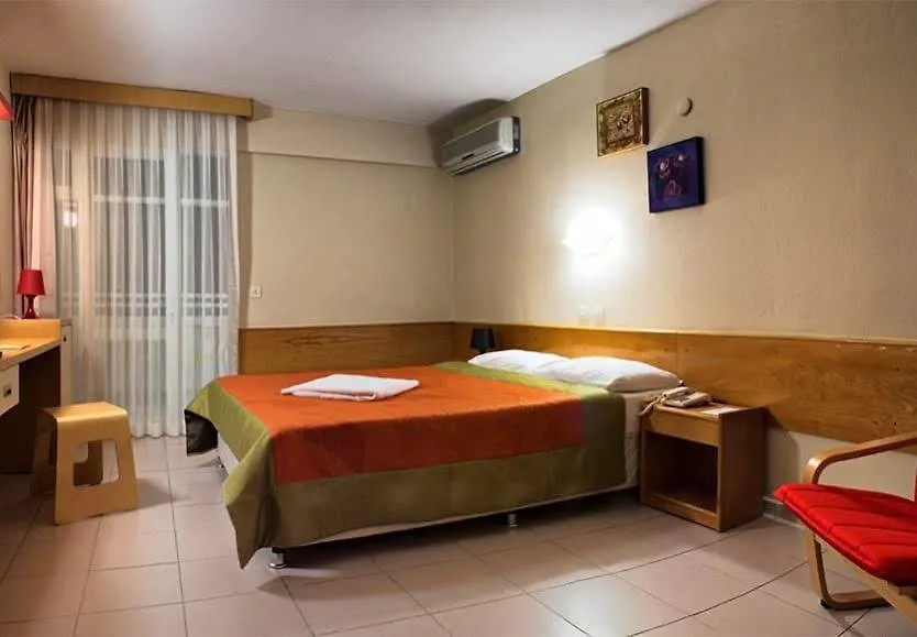 Hotel Golden Gate Kusadası 2*,  Turcia