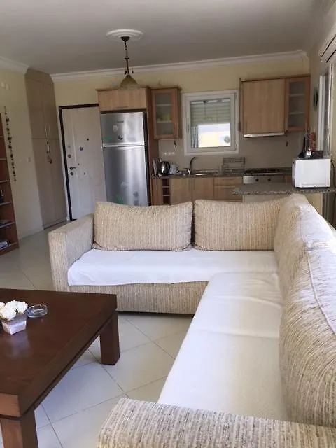 Hotel Golden Gate Kusadası 2*,